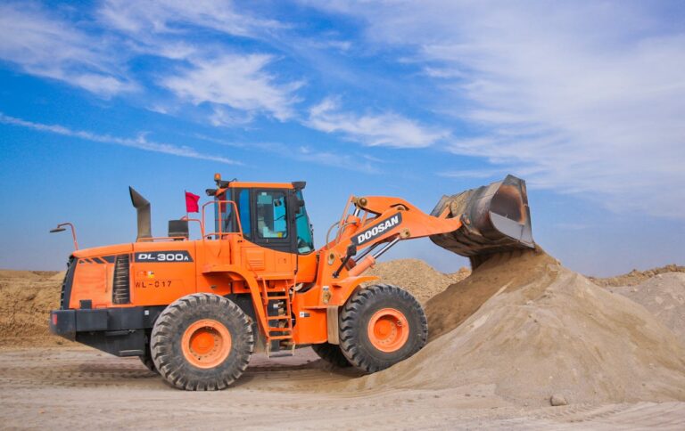 Complete Guide to Construction Equipment Rental Agreements
