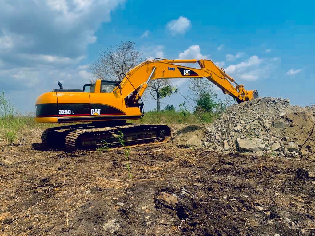 This image shows the Service of Heavy Duty Equipment In Ghana